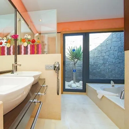 Villa Deluxe Con Piscina Privada Climatizada I * Playa Blanca (Lanzarote)